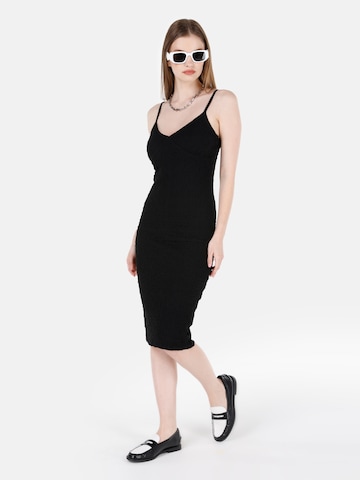 Colin's Dress in Black: front
