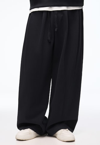 Bershka Jogging ruhák - fekete