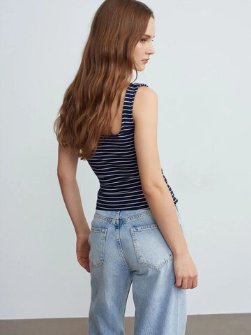 Dilvin Top in Blue