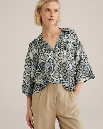 WE Fashion Pluus, värv roheline: eest vaates