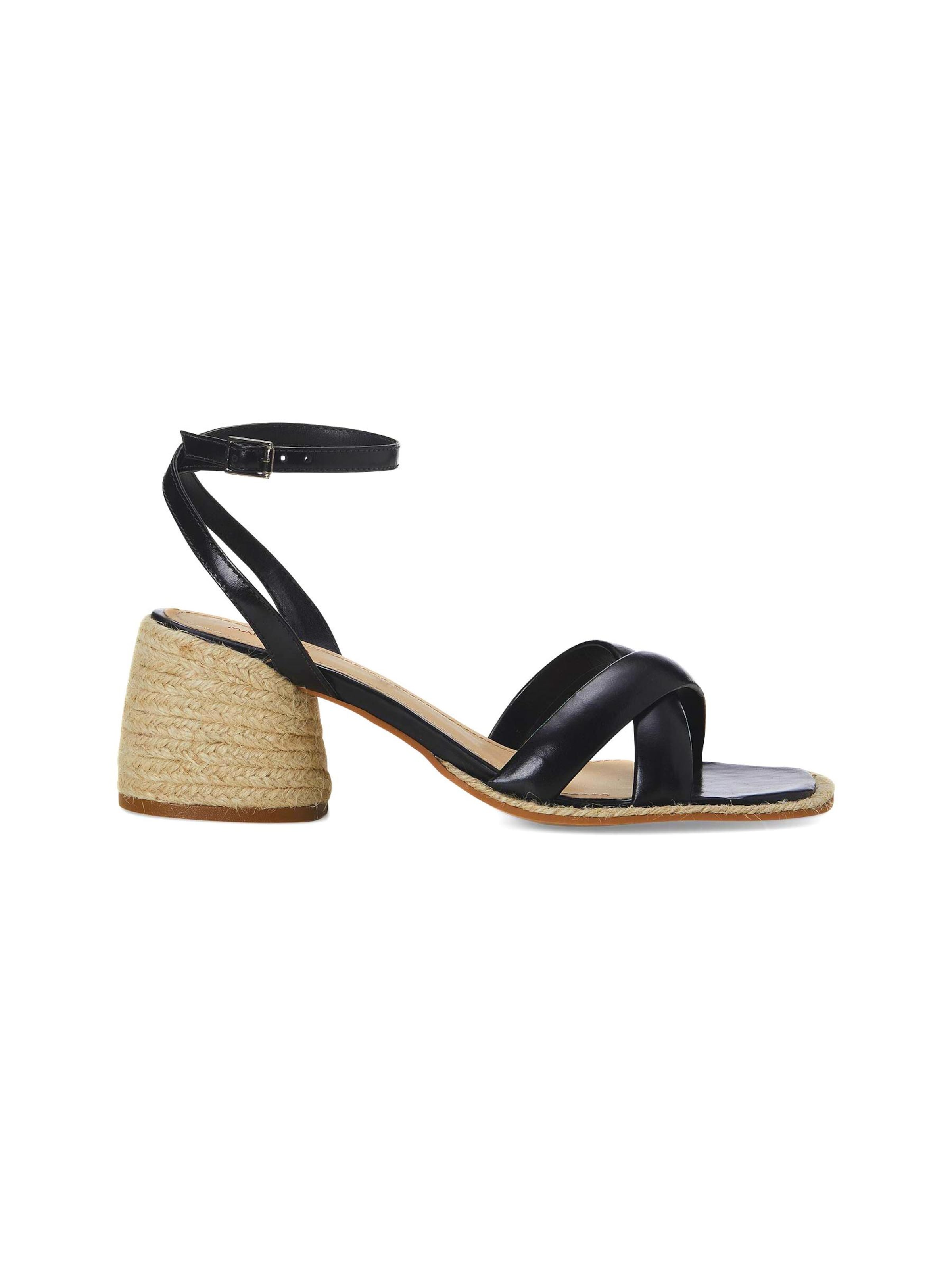 Mangara Atelier Strap sandal 'Sandales Marica en cuir noir' in Black: front