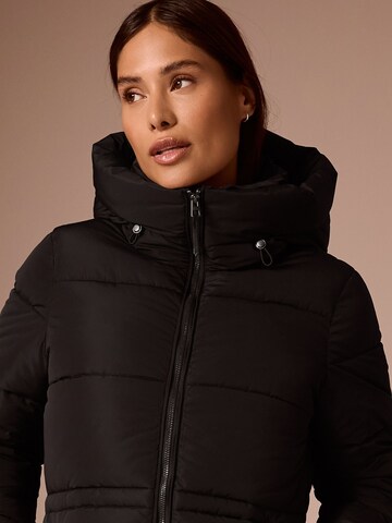 Cappotto invernale di Next in nero