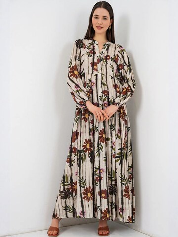 Bigdart Dress in Beige