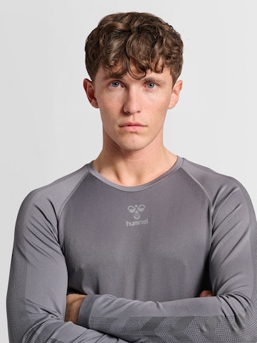 T-Shirt fonctionnel 'Pro Grid Seamless' Hummel en gris
