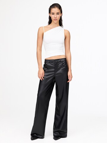 Pull&Bear Wide Leg Bukser i sort
