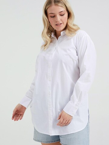 WE Fashion - Blusa em branco: frente