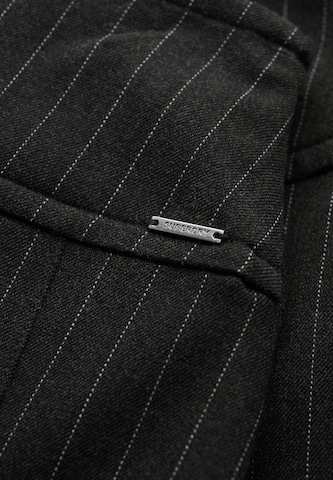 Superdry Rok in Grijs