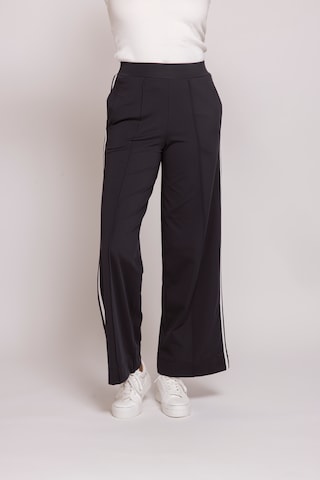 Zhrill Wide leg Pants in Blue: front