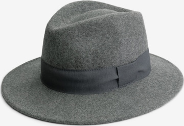 Casquette MGO en gris : devant