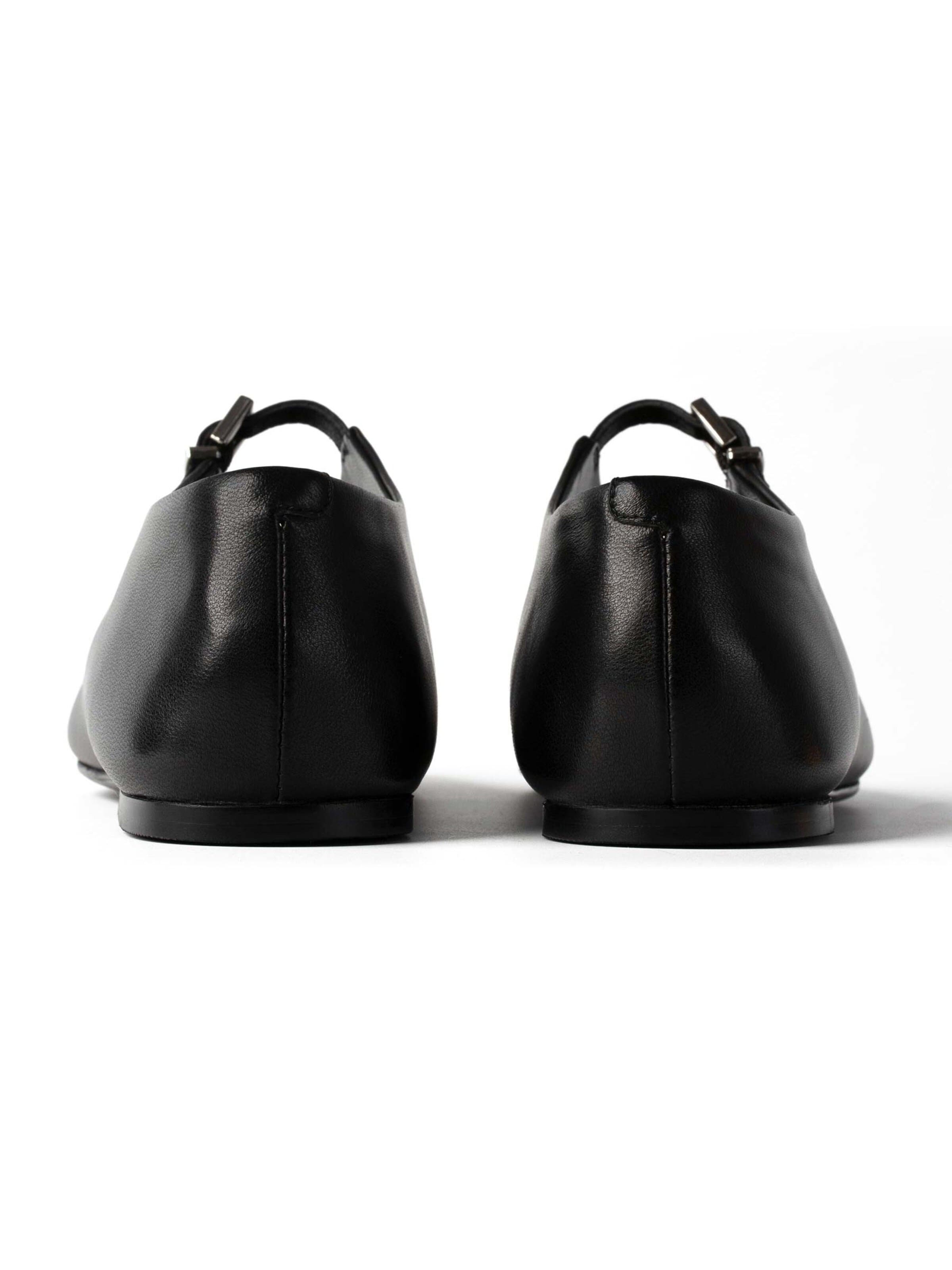 Chaussure basse 'MIDNIGHT CAROUSEL' L37 HANDMADE SHOES en noir
