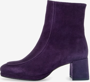 GABOR Ankle Boots in Purple