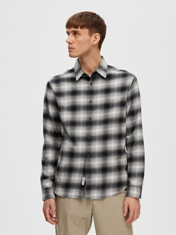 SELECTED HOMME Regular fit Button Up Shirt 'Tim' in Grey: front