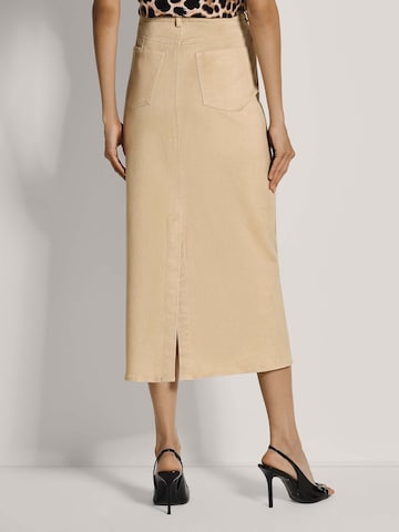 MADELEINE Rok in Bruin