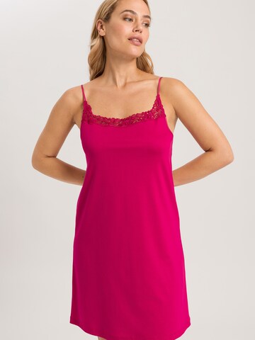 Hanro Nightgown 'Michelle' in Pink: front