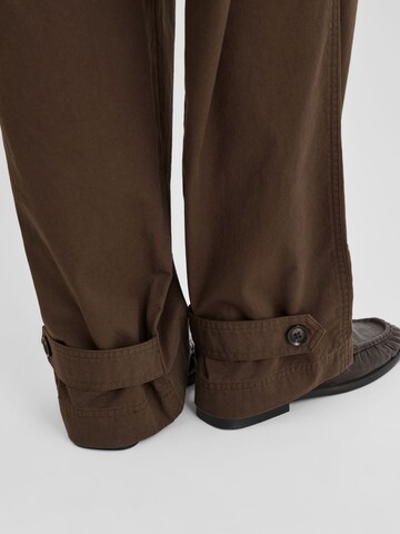 ROUGE EDIT Wide leg Trousers in Brown
