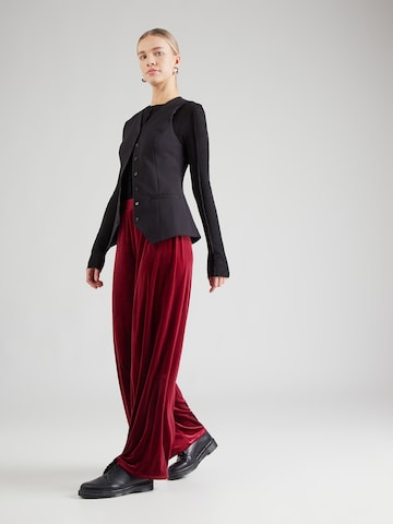 ABOUT YOU Bő szár Nadrág 'Liliana' - piros