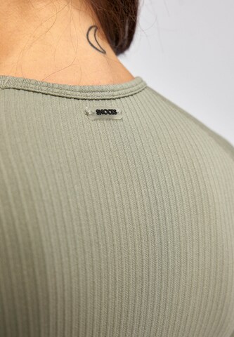 SNOCKS Performance Shirt in Green