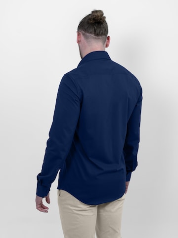 Vercate - Slim Fit Camisa clássica 'No. 26' em azul