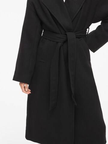 VILA Overgangsfrakke 'VIFikka' i sort