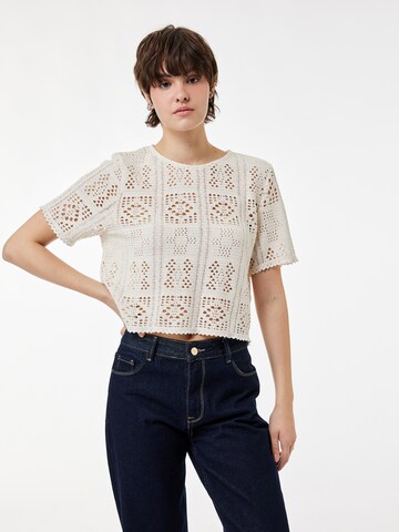 Koton Shirt in Beige: voorkant
