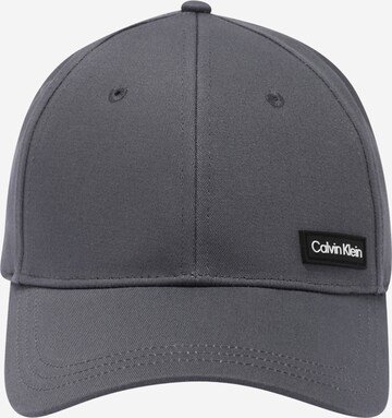 Calvin Klein Cap in Grau