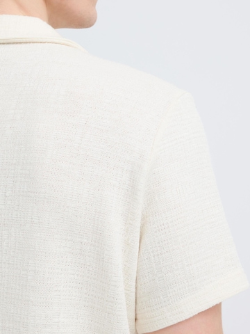 Kronstadt - Ajuste regular Camisa ' KSDalrin ' en blanco