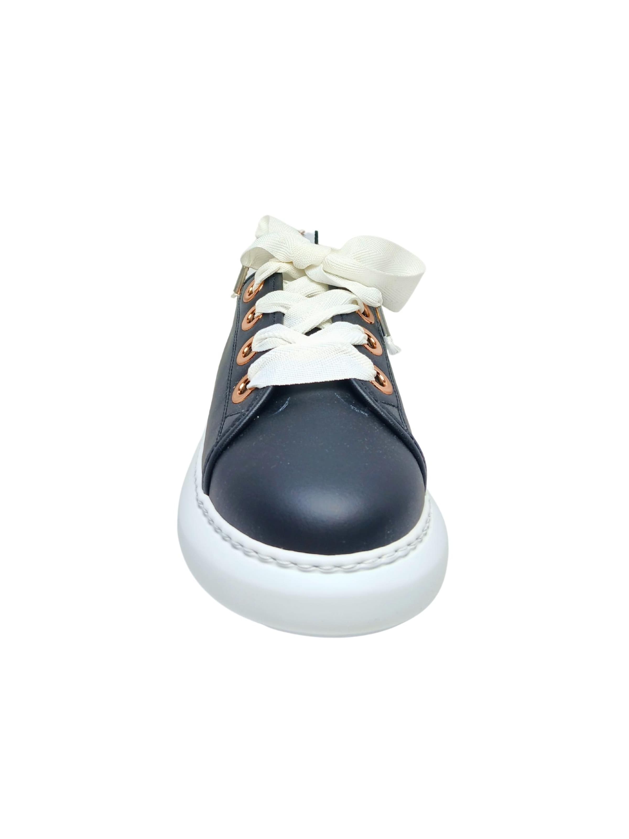 Baskets basses Alexander Smith en noir