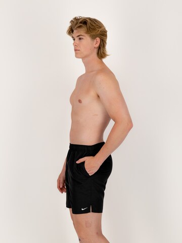 Nike Swim Badeshorts in Schwarz