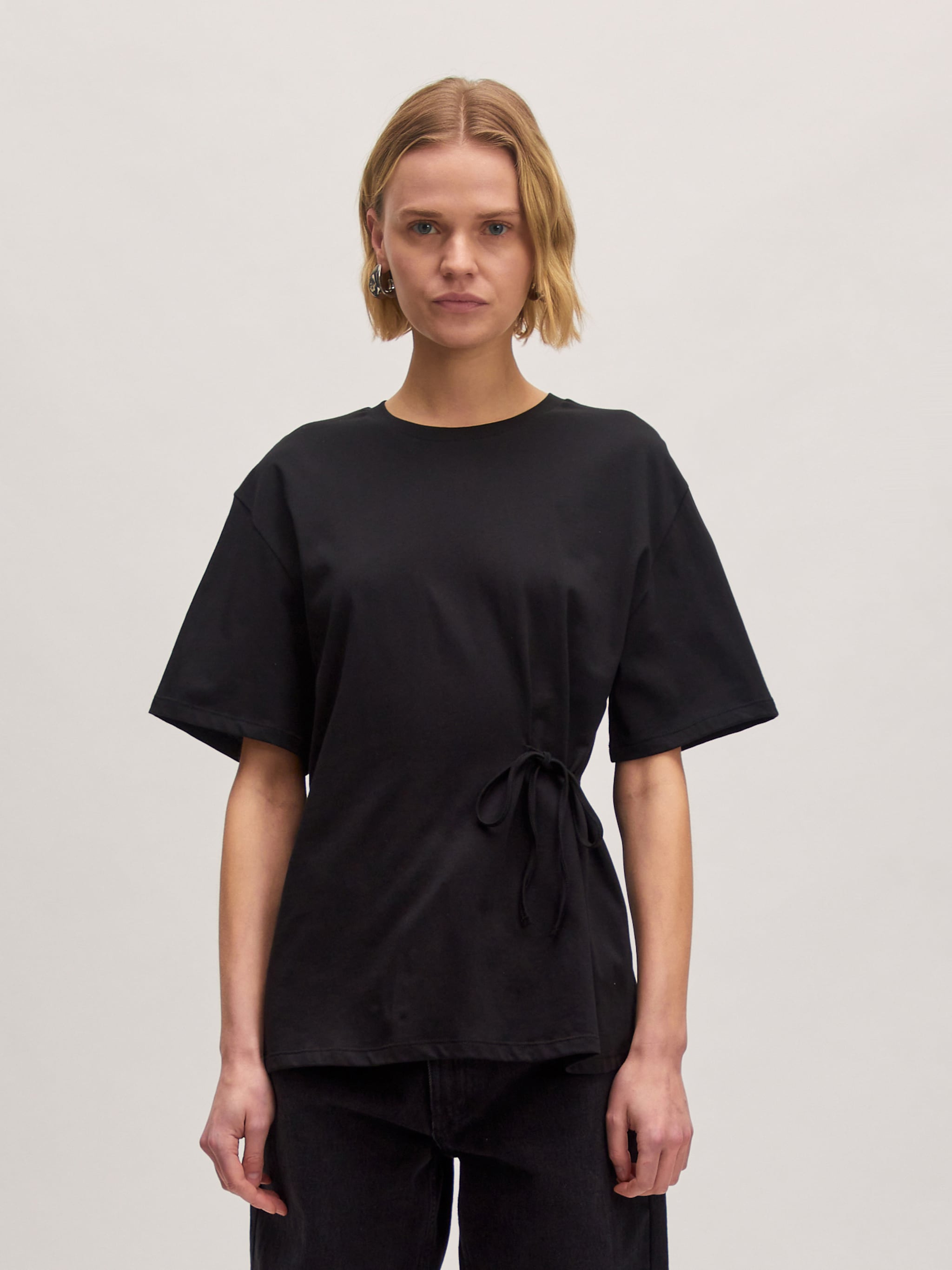 EDITED Produits T-shirt 'Rena' noir