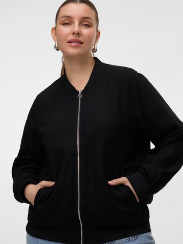 Vero Moda Curve Tussenjas 'VMCDinna' in Zwart