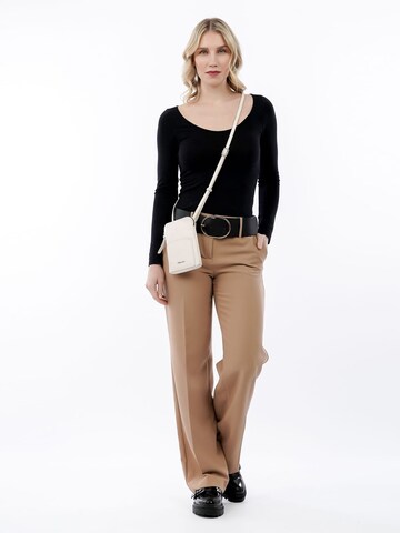 TAMARIS Schoudertas ' TAS Alessia ' in Beige: voorkant