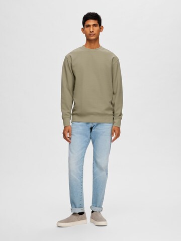 SELECTED HOMME Sweatshirt 'Adam' in Grün