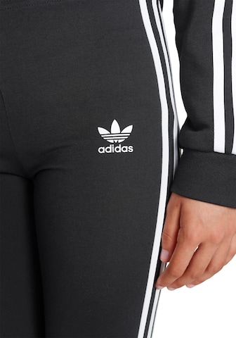 ADIDAS ORIGINALS Skinny Legíny 'Adicolor' - Čierna