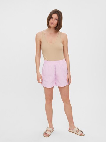 VERO MODA Regular Shorts 'FENYA' in Lila