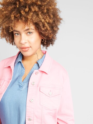 Veste mi-saison 'WESPA' ONLY Carmakoma en rose