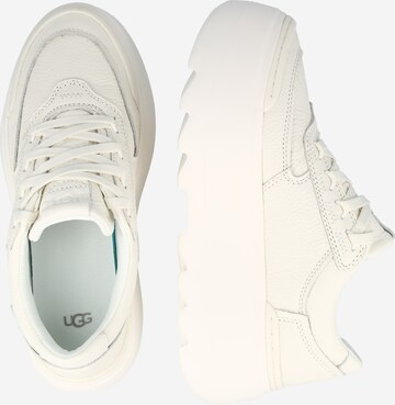 UGG - Sapato com atacadores 'MARIN' em branco