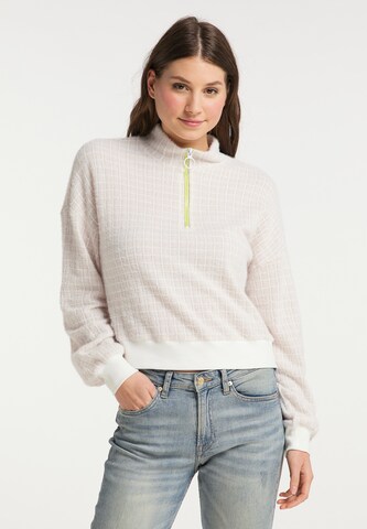 MYMO Sweater in White: front