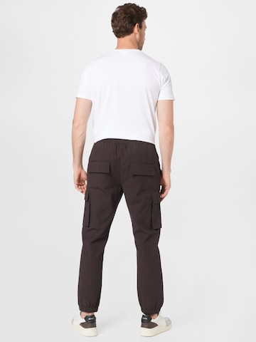 ABOUT YOU Tapered Cargo Pants 'Mailo' in Black