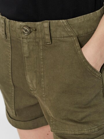 VERO MODA Regular Pants in Green