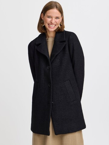 Cappotto di mezza stagione di b.young in nero: frontale