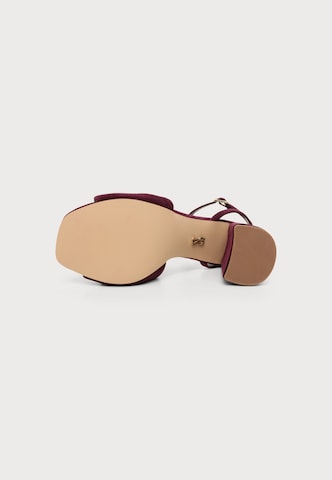 STEVE MADDEN Босоножки с ремешком 'Meladi' в Красный