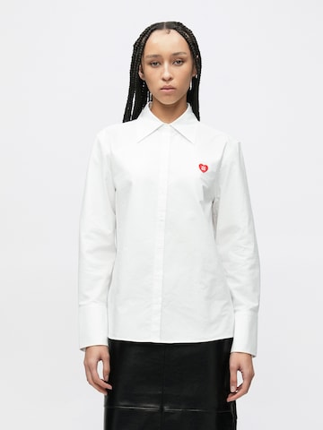 HUGO - Blusa 'Erselia' en blanco: frente