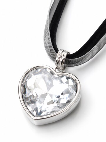 Allgäu Rebell Necklace 'Gitti' in Black