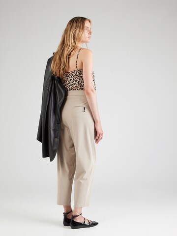 True Religion Tapered Veckad byxa i beige