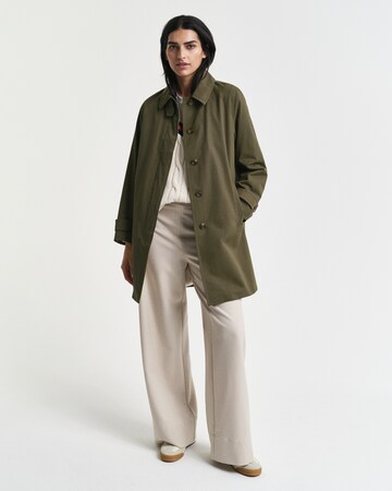 GANT Between-Seasons Coat in Green: front