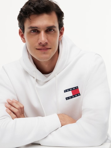 Tommy Jeans Mikina 'Essential' - Biela