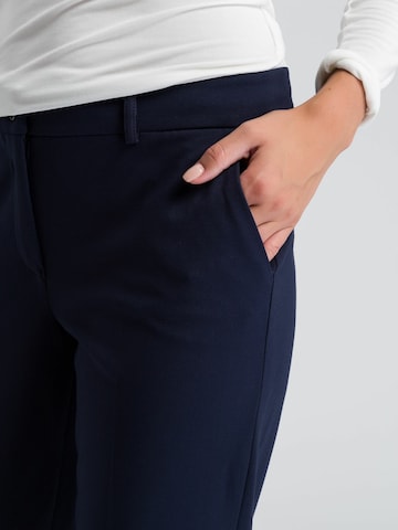 MARC AUREL Regular Pleated Pants in Blue