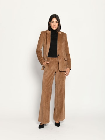 White Label by RoFa Flared Pants in Brown