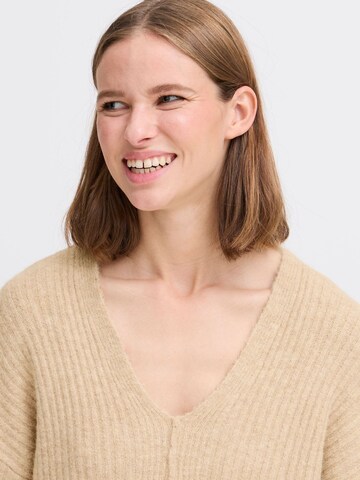 Pullover 'Omea' di b.young in marrone