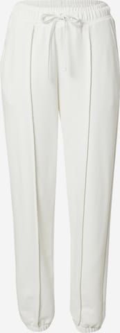 A LOT LESS Loose fit Pleated Pants 'Alexis' in White: front